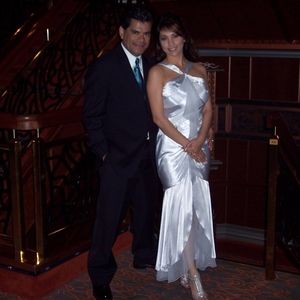 Meet your Posher, Gloria